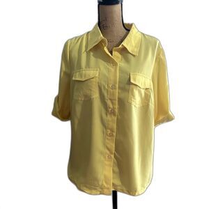 Susan Graver Yellow Camp Shirt Button‎ Down Roll Tab Size Medium (Flaws)